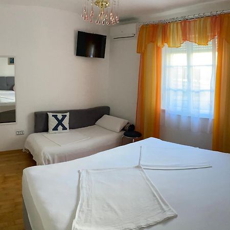 Apartments Matkovic Hvar Town Exterior photo