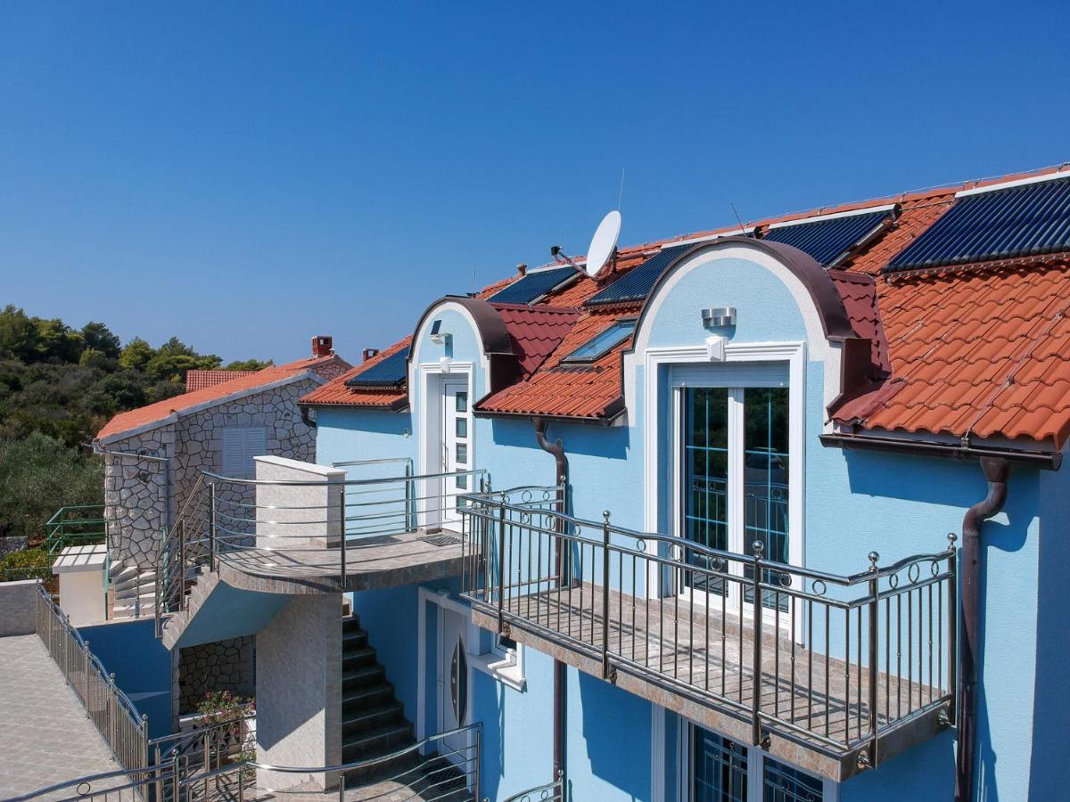 Apartments Matkovic Hvar Town Exterior photo