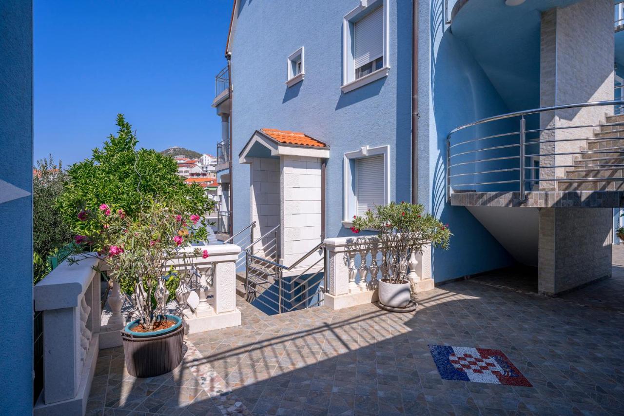Apartments Matkovic Hvar Town Exterior photo
