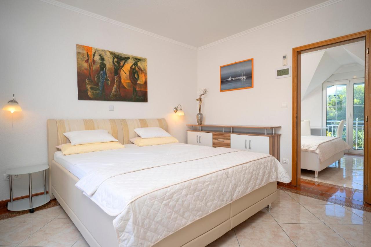 Apartments Matkovic Hvar Town Exterior photo