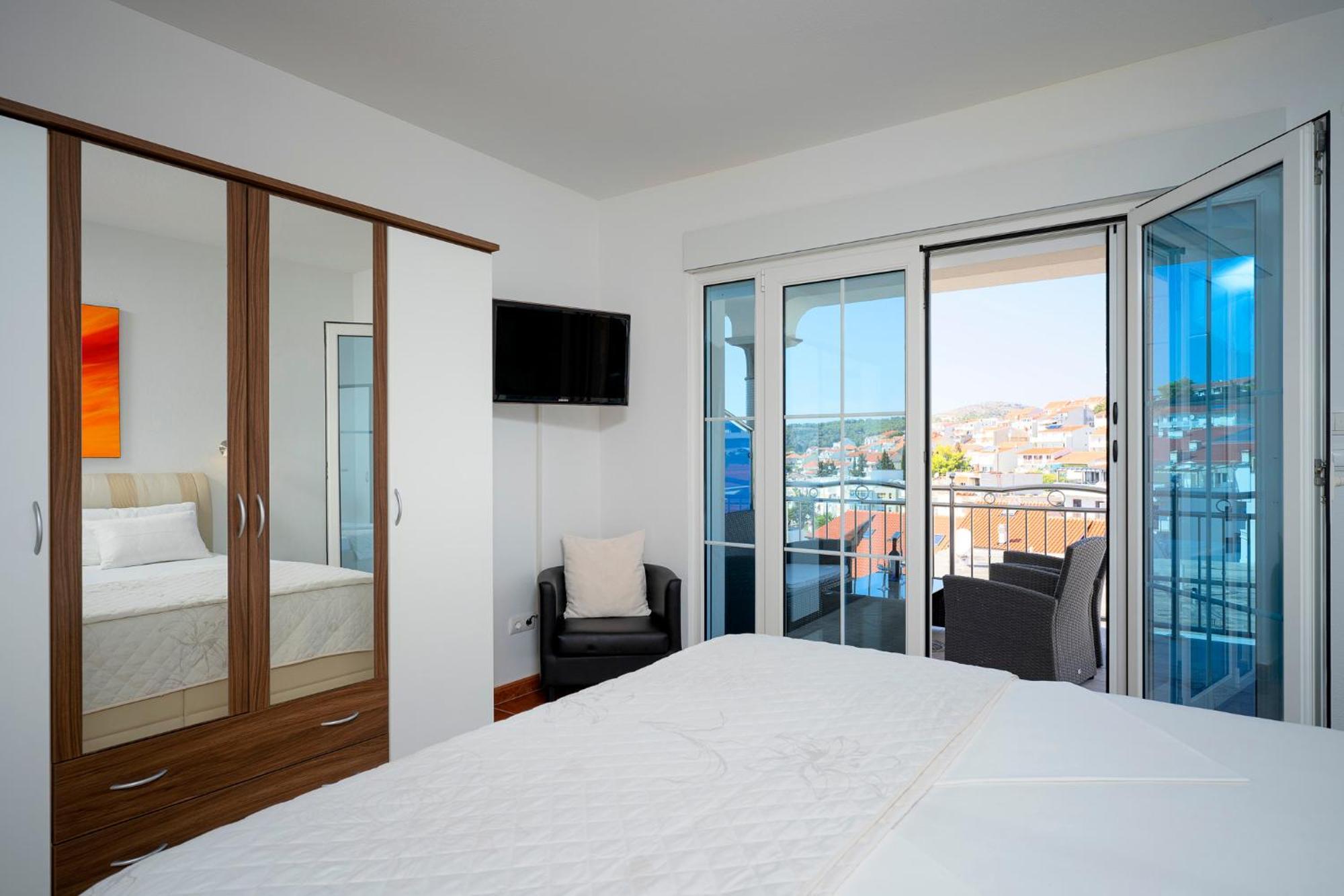 Apartments Matkovic Hvar Town Room photo