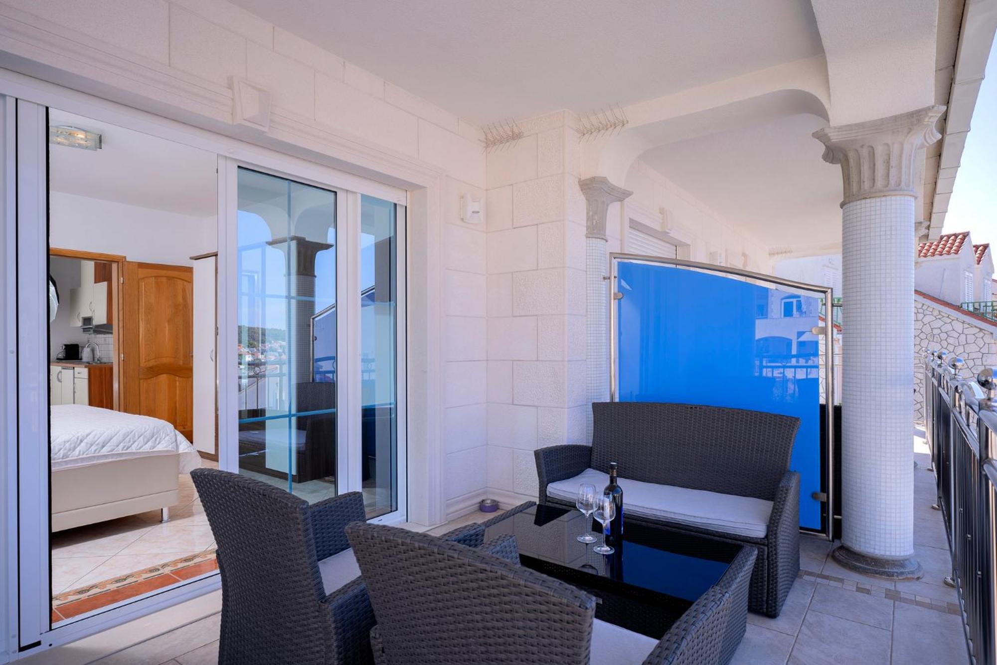 Apartments Matkovic Hvar Town Room photo