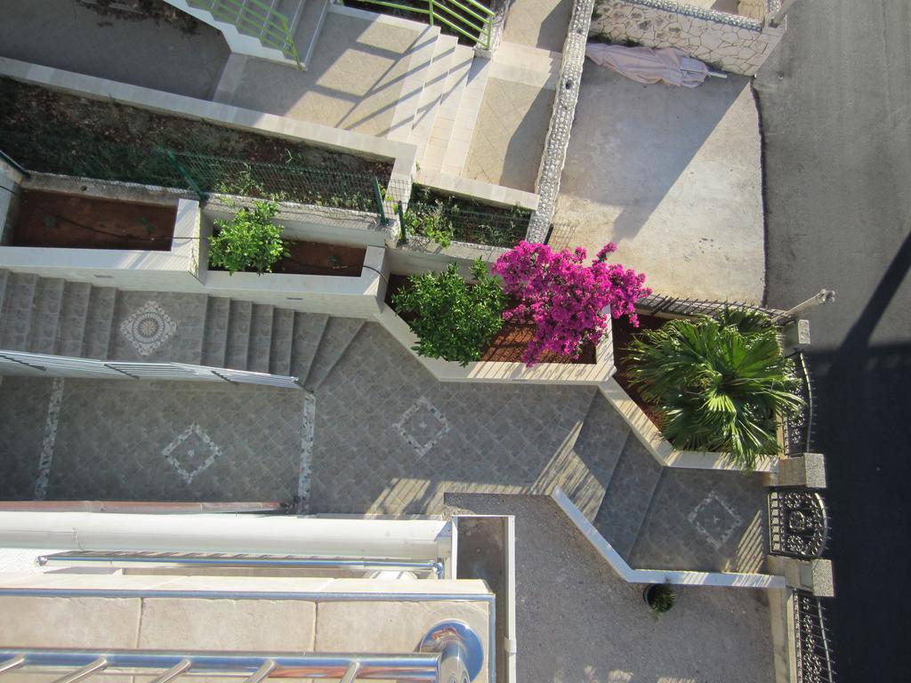 Apartments Matkovic Hvar Town Exterior photo